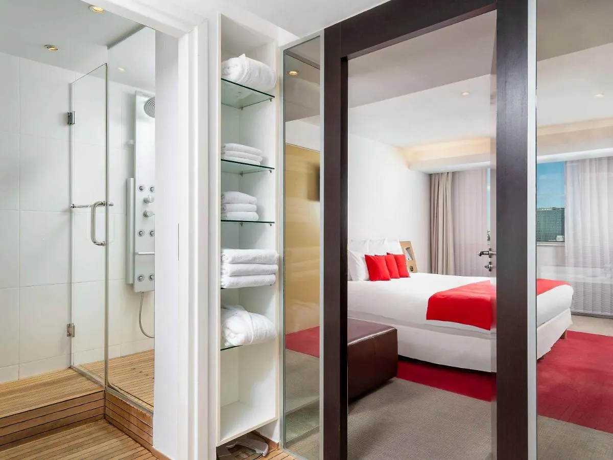 מלון Novotel Bucharest City Centre