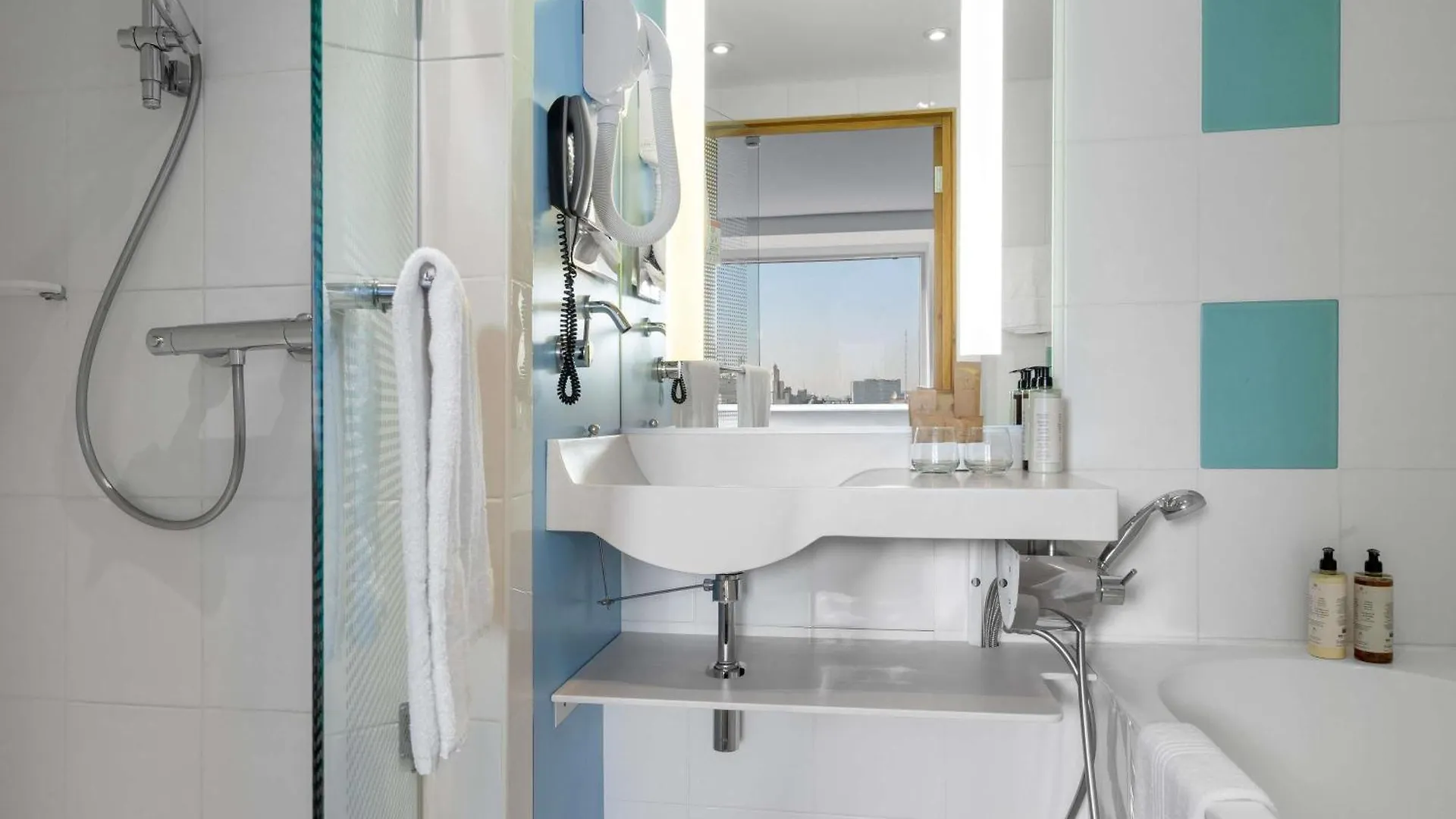 Otel Novotel Bucharest City Centre